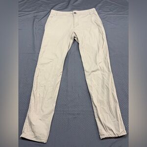 Kuhl Men's Light Khaki Chinos Size 30x32